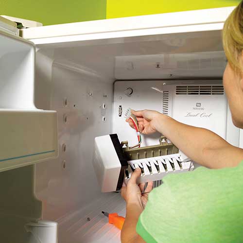 Sửa hệ thống làm đá của tủ lạnh