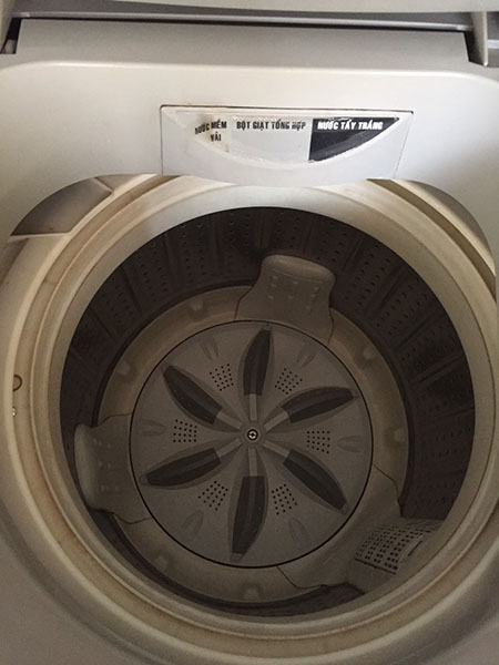 Máy giặt không làm sạch quần áo đầy đủ